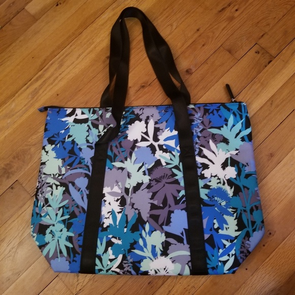 Large Cooler Bag - Picture 1 of 1